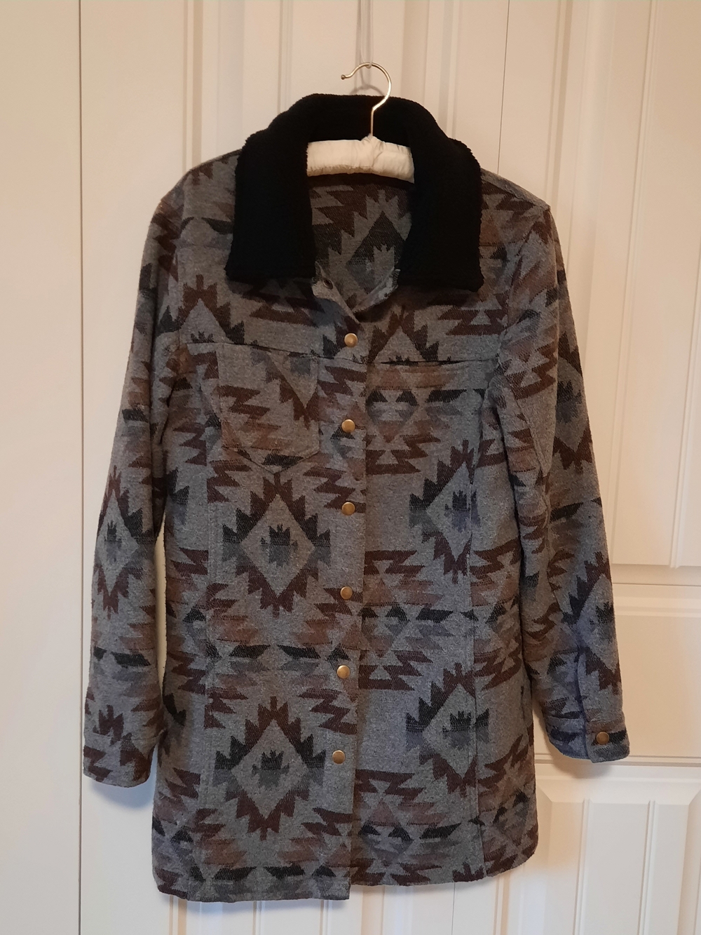 Gray Aztec-Print Utility Jacket with Black Sherpa Collar